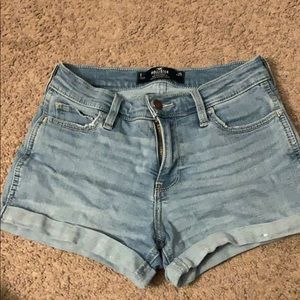 Hollister mid rise shorts